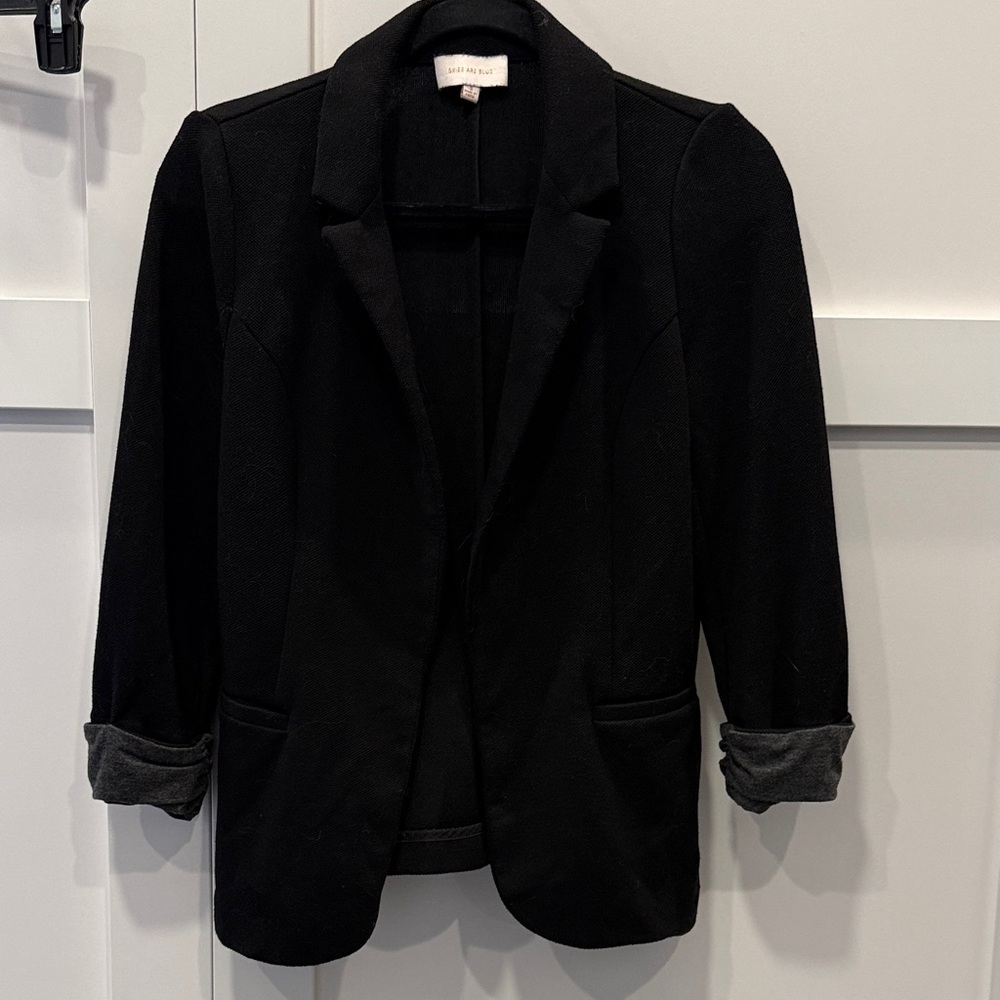 Skies Are Blue Black Women's Blazer